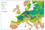 Karte von Europa, Süden, Westen in Rottönen, Mittel- und Osteuropa in Grüntönen