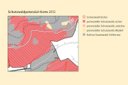 Ausschnitt einer Karte mit farbigen Markierungen unterschiedlicher Aspekte, wie: bisheriger Schutzwald (Verschiebun findet statt), potenzieller Schutzwald, sicher, potenzieller Schutzwald, unsicher, potenzieller Schutzwald, Modell sowie Kulisse Staatswald, Schliersee